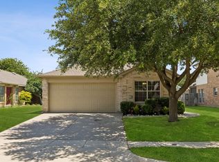 1116 Cottonwood Dr, Crowley, TX 76036