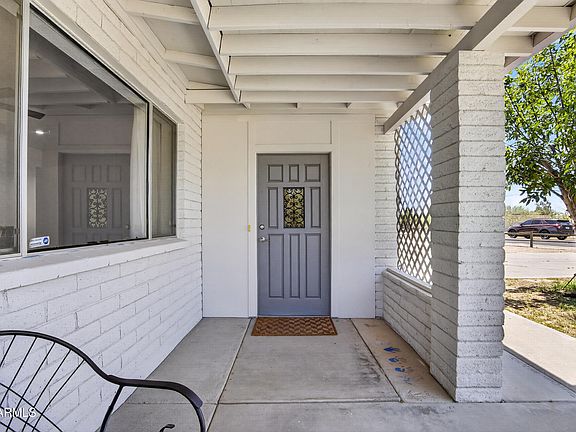 3rd image of 1809 N 200TH Avenue