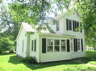446 S East St, Jacksonville, IL 62650