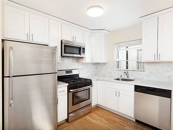 2nd image of 4826 Mission St #1
