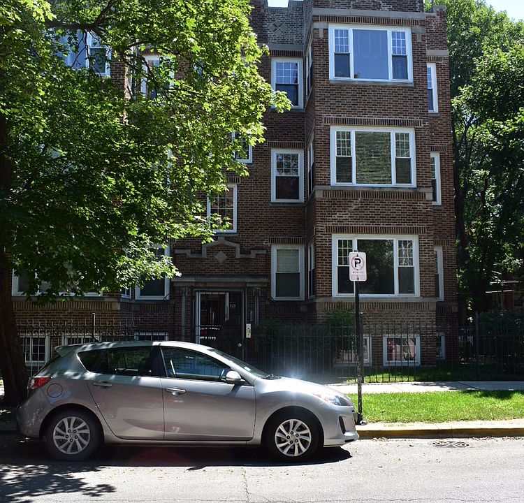 1st image of 6503 N Bosworth Ave #1