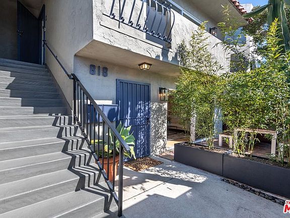 3rd image of 818 Pacific Ave APT 1