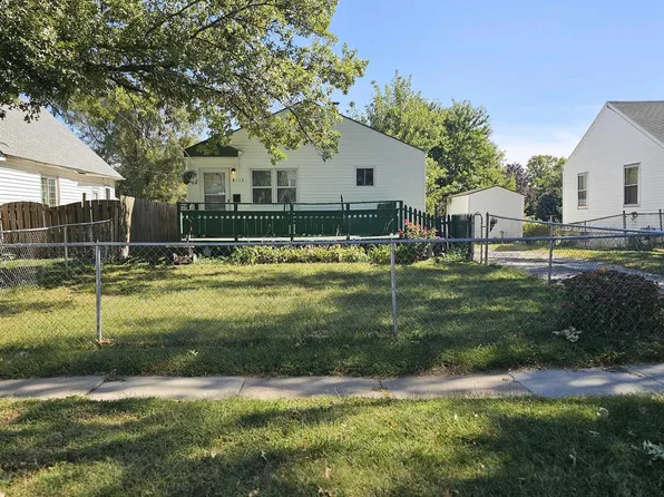 4113 S 37th St, Omaha, NE 68107