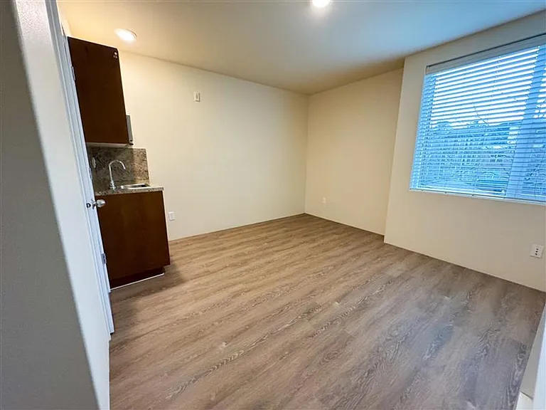 Vision 5 Apartments — Photo 30