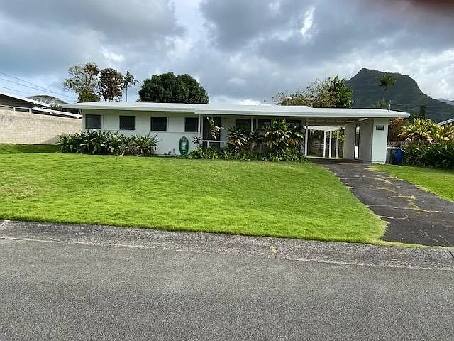 664 Ululani St