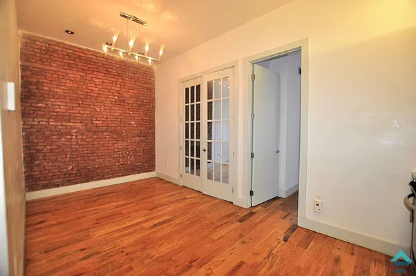 Rented by EXR | media 23