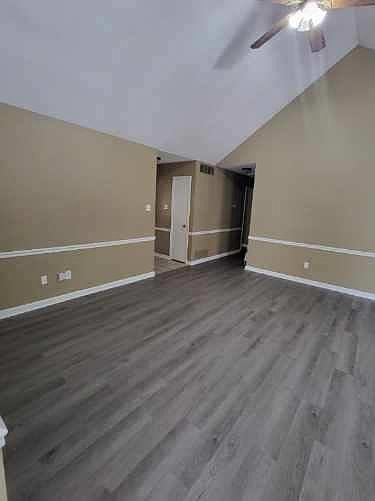 1st image of 122 Park St