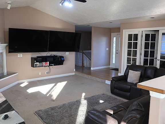 4th image of 417 Alpine Ave