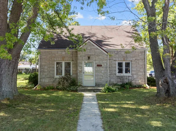 740 Bellevue St, Green Bay, WI 54302