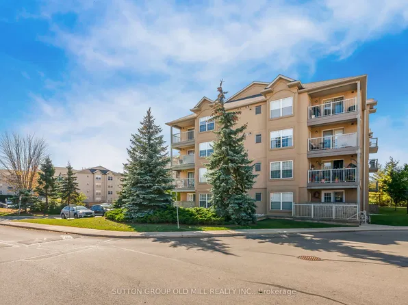 1470 Bishops Gate #208, Oakville, ON L6M 4N2