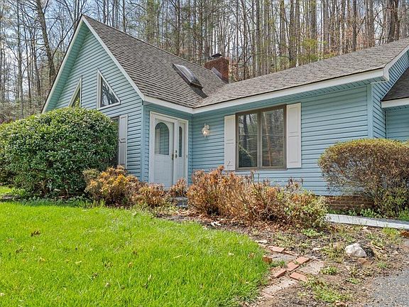3rd image of 6505 Poage Valley Rd