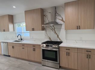 6053 Wilkinson Ave, North Hollywood, CA 91606