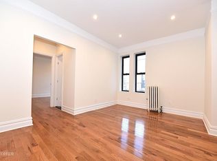 3406 32nd St APT 1D, Astoria, NY 11106