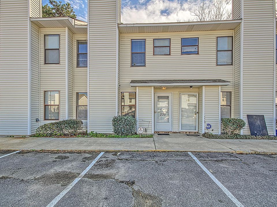 1st image of 235 Pine Shadow Dr