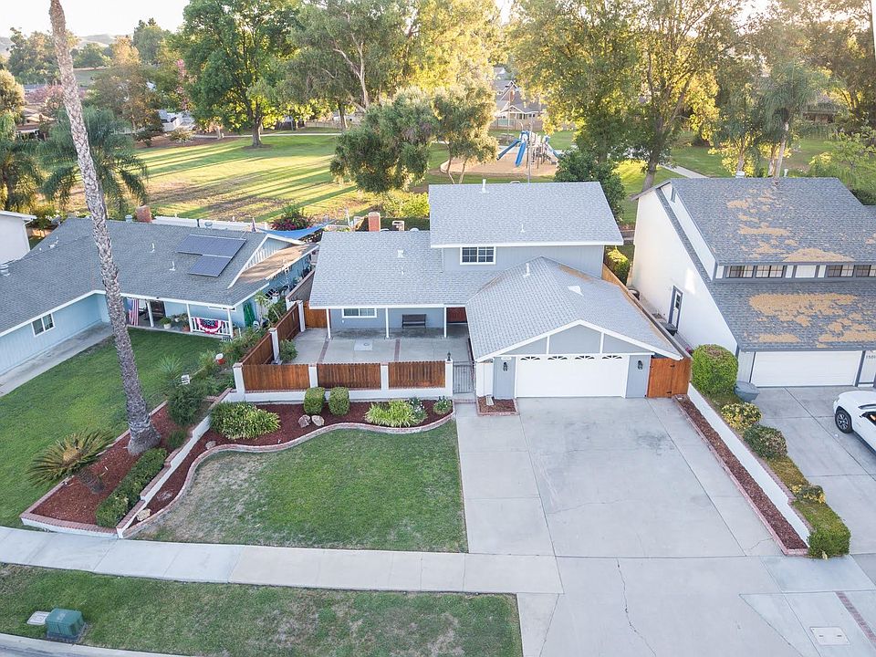 1st image of 15020 Beechwood Ln