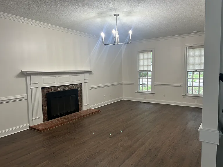 3909 Benjamin Ct — Photo 5