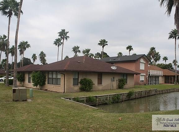 3rd image of 49 Shenandoah River Dr