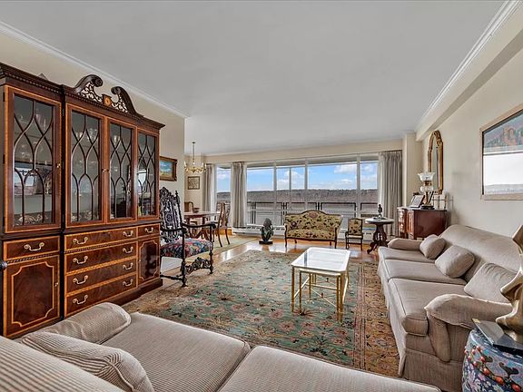 3rd image of 2727 Palisade Ave APT 10H