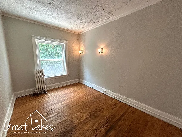 34 Hazelwood St — Photo 15