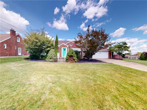 615 Edison Ave, Struthers, OH 44471