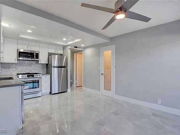 3rd image of 1276 E Hacienda Ave #B