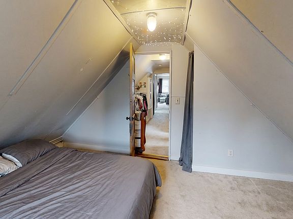 5th image of 1401 Golden Ave #4