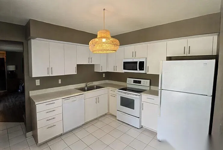 2 bed, 2.5 bath, 1532 sqft, $2,700 — Photo 3