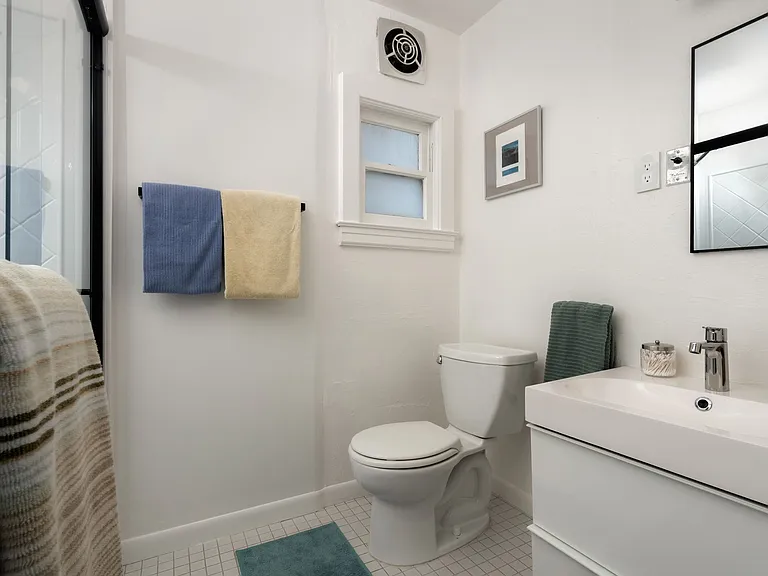 1023 Broadway #A — Photo 7