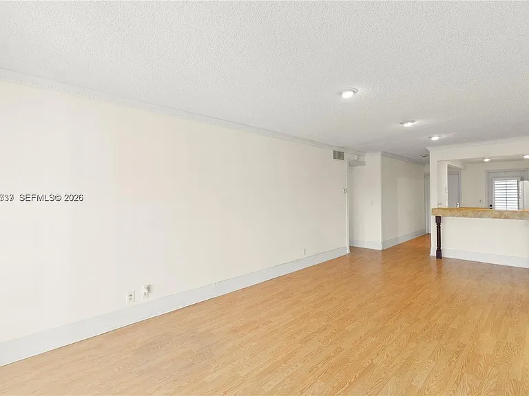 455 Paradise Isle Blvd #402 — Photo 12