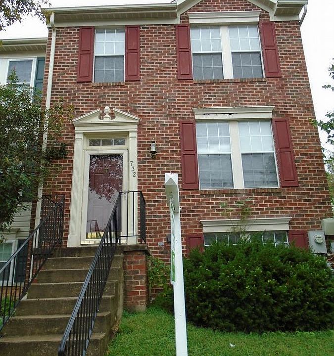 1st image of 732 Pine Drift Dr