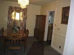 2nd image of 4014 N Winthrop Ave