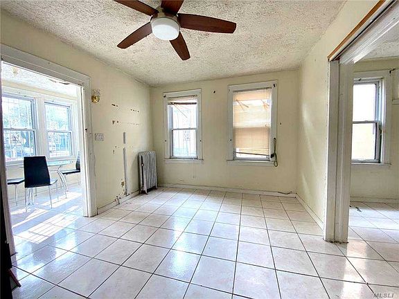 3rd image of 135-03 Linden Blvd