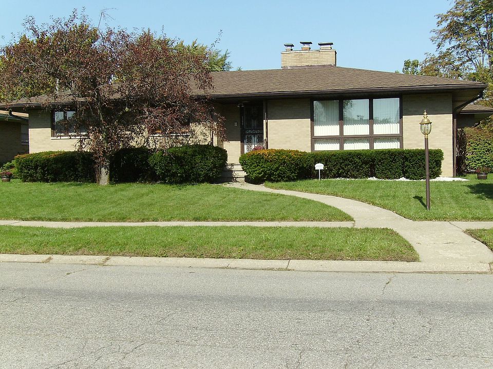 1st image of 1300 W 54th Ave