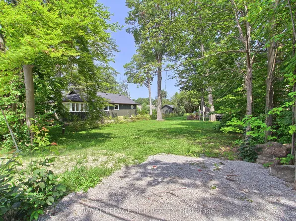 3963 Algonquin Ave, Innisfil, ON L9S 2M1