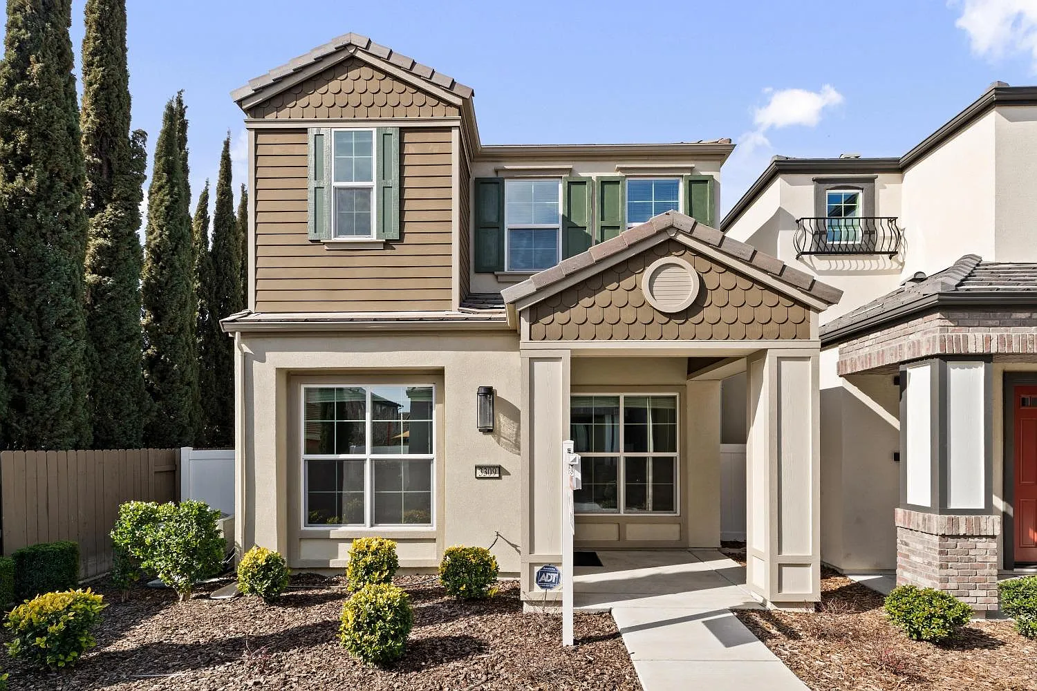 3309 Falcon Ct photo 1