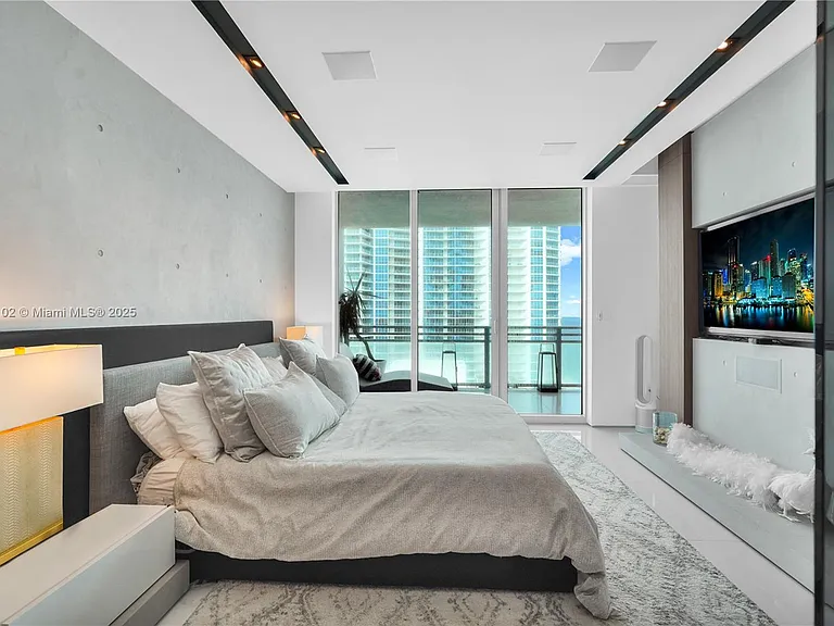 3535 S Ocean Dr #2104 — Photo 28
