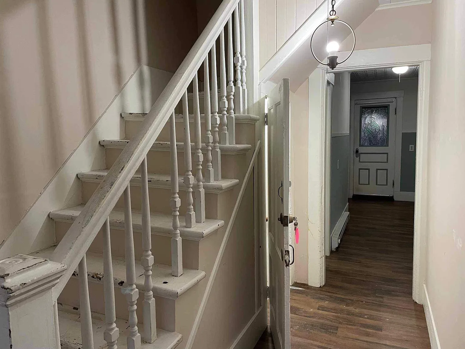 3 bed, 1000 sqft, $1,975 — Photo 2
