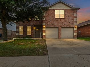 8537 Gray Shale Dr, Fort Worth, TX 76179
