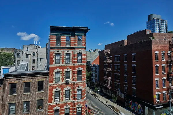 Rented by Brown Harris Stevens | media 24