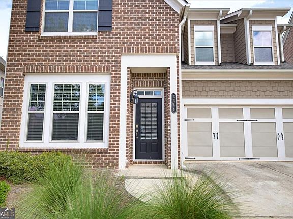 4th image of 2244 Nancy Creek Dr