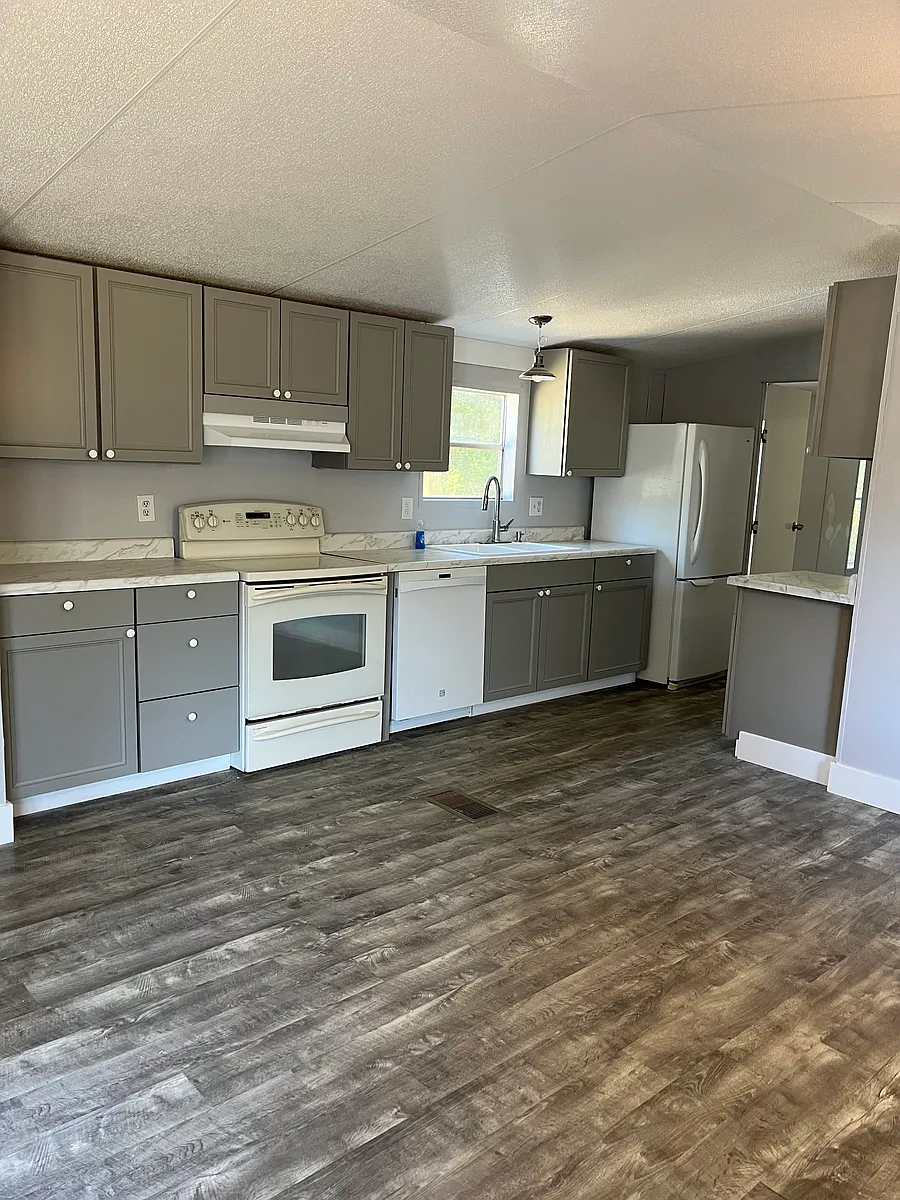 Building Photo - 1303 Woodchuck Ave #4