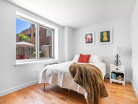 4th image of 29 W 138th St #1A