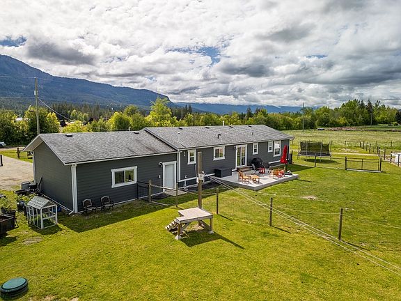 4th image of 94 Tomkinson Rd