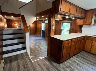 50 Lawrence St #B, Pepperell, MA 01463