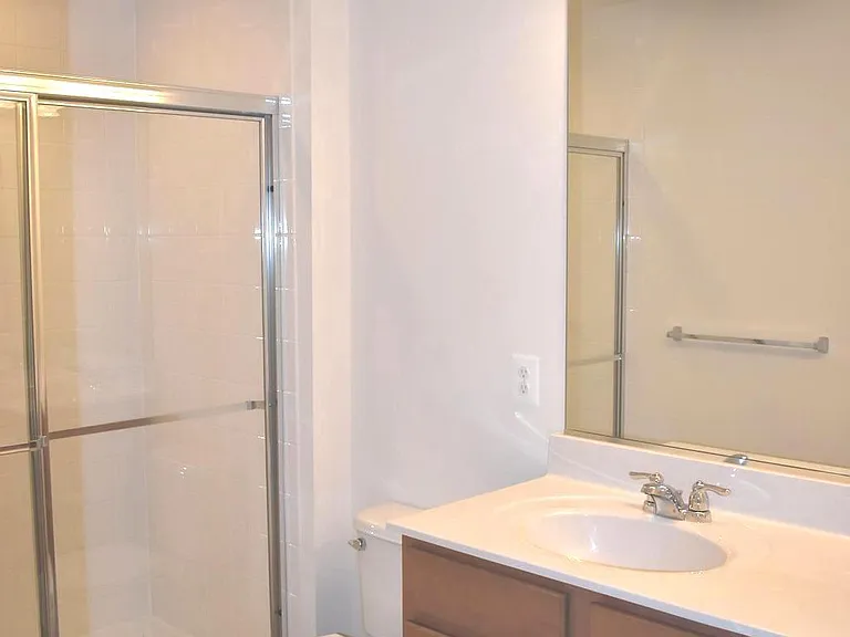 9421 Adelaide Ln — Photo 18