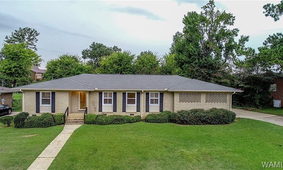 1st image of 141 Lenora Dr