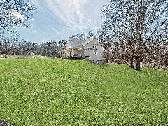 3rd image of 312 Ball Field Rd