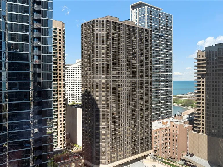 505 N McClurg Ct #2306 — Photo 26