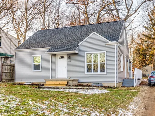 839 Magnolia Ave, Cuyahoga Falls, OH 44221
