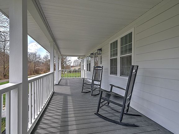 3rd image of 19265 Cleveland Rd